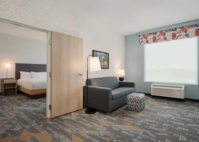 Hotel Home2 By Hilton I-10
